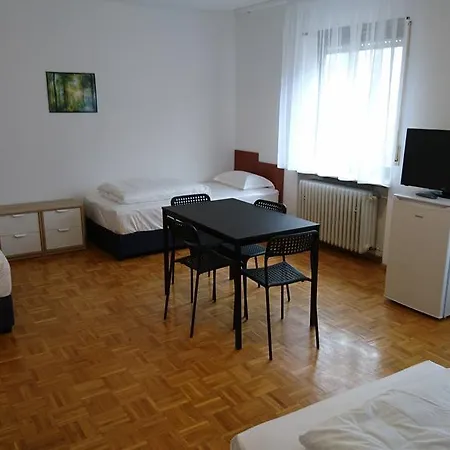 Danhof Zimmervermietung 2* Schifferstadt